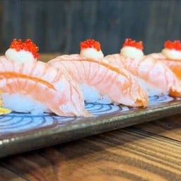 SP05 Sushi Salmon Tobiko