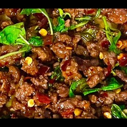 กะเพราเนื้อสับ กับล้วนๆ