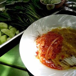 ขนมจีนน้ำยาปลาผสมน้ำพริก