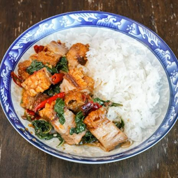 ข้าวกะเพราหมูกรอบ | 泰式罗勒炒香辣脆皮猪肉 | Stir Fried Spicy Crispy Pork with Thai basil