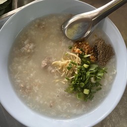 โจ๊กหมูไม่ใส่ไข่