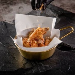 38.ไก่ทอดราดซอสน้ำปลา