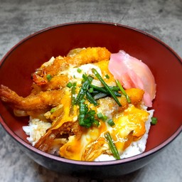 เอบิด้ง(ข้าวหน้ากุ้งชุบแป้งทอด)