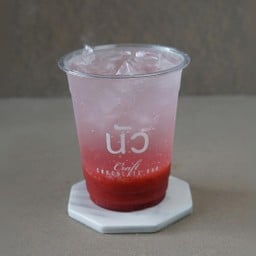  สตรอว์เบอร์รี่ โซดา