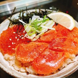 ข้าวหน้าไข่ปลาเมนไทโกะ  ไข่แชลมอน