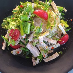 ยำหมูยอ