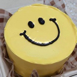 Mr.Smiley .minimal cake mini size 10cm