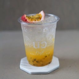 เสาวรส โซดา