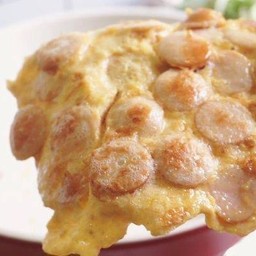 ( กับข้าว )  ไข่เจียว ใส้กรอกไก่