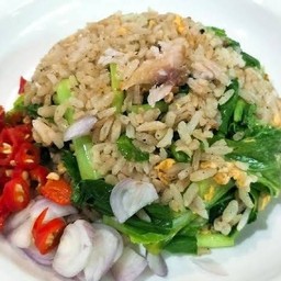 ข้าวผัดปลาเค็ม