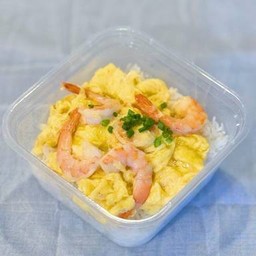 ข้าวราดไข่ข้นกุ้งสด