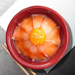 ข้าวหน้าแซลมอนไข่ดอง