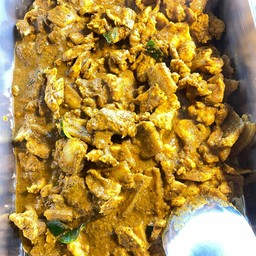 [อร่อยซ่ากับโค้ก] หมูคั่วพริกแกง +  โค้ก ออริจินัล (กระป๋อง)