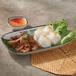 เส้นหมี่หมูย่าง