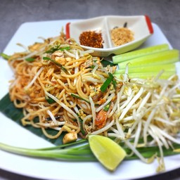 สปาเก็ตตี้ผัดไทยกุ้งสด