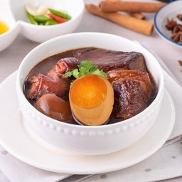 ขาหมูไข่พะโล้โบราณ