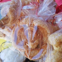 แคปหมูติดมัน