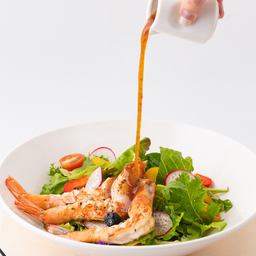 Grilled Shrimp Salad สลัดกุ้ง