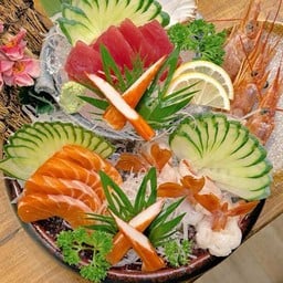 S10 Izakaya Sashimi