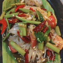 ตำ-แสบ-หอย by ร้่านโฟกัส