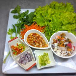 เมี่ยงรวมมิตรทะเล