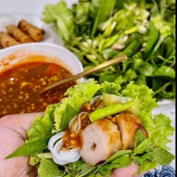 แหนมเนืองหมู 5 ไม้