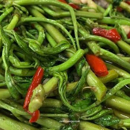 ผัดผักกะเฉดไฟแดง