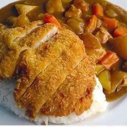 ข้าวหน้าไก่กรอบแกงกระหรี่