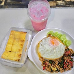 กระเพรา+ปังปิ้ง+น้ำ