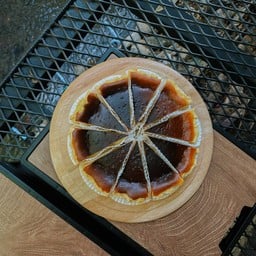 THE BURNT BASQUE CHEESE CAKE