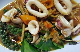 ปลาหมึกผัดฉ่า