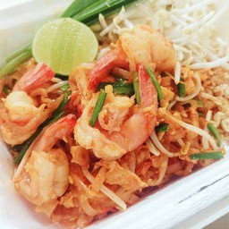 ผัดไทยกุ้งสด