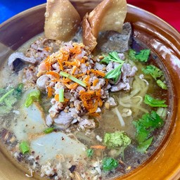 ก๋วยเตี๋ยวหมูต้มยำ