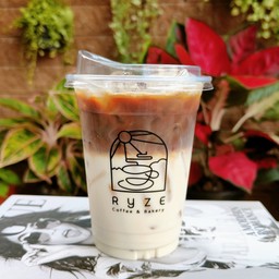 Coconut Latte (ลาเต้มะพร้าวน้ำหอม)