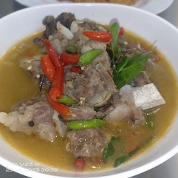 ต้มแซบกระดูกวัว