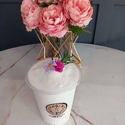 มะพร้าว-นมสดปั่น fresh coconut milk shake
