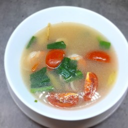 ต้มยำกุ้งน้ำข้นหรือน้ำใส