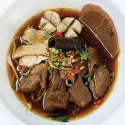 ซุปเปอร์หมูตุ๋น