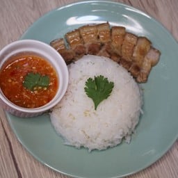 เฮียกาย ชวนเจี๊ยะ สุกี้ชาบู&ข้าวหน้าหมูสามชั้นต้มน้ำปลา