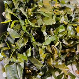 ห่อหมกปลา ผักใบยอ