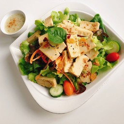 สลัดเต้าหู้ญี่ปุ่น