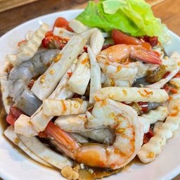 ตำยอดมะพร้าวกุ้งสด