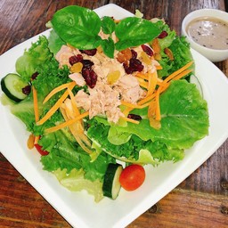 สลัดทูน่า