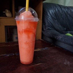 น้ำสตอเบอรี่ปั่น