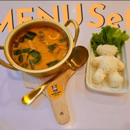 ต้มยำกุ้งน้ำข้นพร้อมข้าวสวย