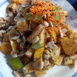 ยำผลไม้สดรวม น้ำปลาหวาน (ไม่แยกน้ำ)