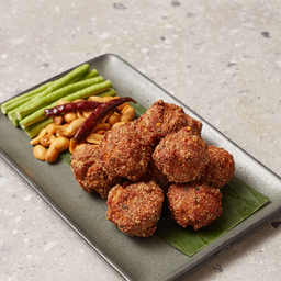 ลาบหมูทอด