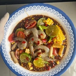 ยำกุ้งสด