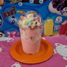 ปังเย็นสตอเบอรี่โยเกิร์ต