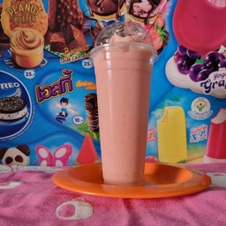 สตอเบอรี่โยเกิร์ตปั่น